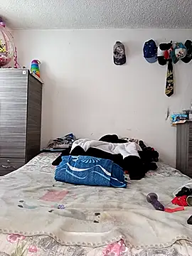 Candy-Blu online show from April 8, 7:14 pm