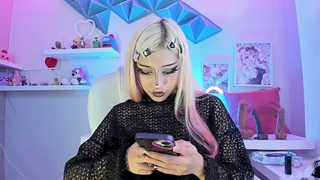 nemesis castel  online show from April 4, 2:36 pm