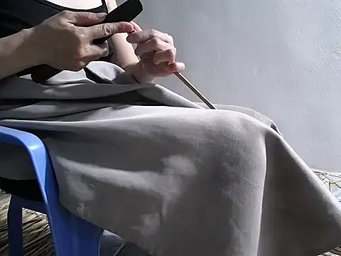 Maila88a online show from April 10, 1:16 pm