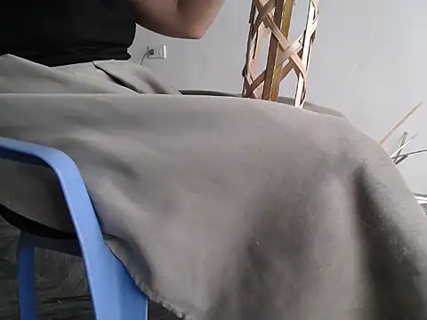 Maila88a online show from April 14, 12:27 am