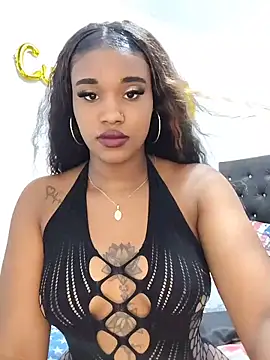 KendallJanner online show from April 15, 4:36 pm