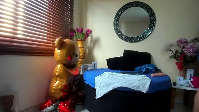 Maye Milf  online show from March 31, 12:27 pm