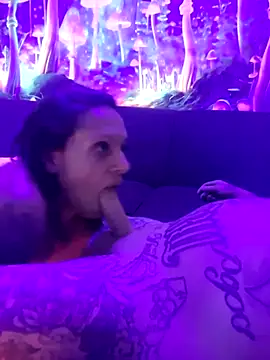 drednasty online show from April 14, 7:03 am