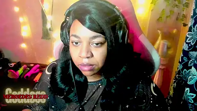 Goddess MercedesRedd online show from May 17, 12:56 pm