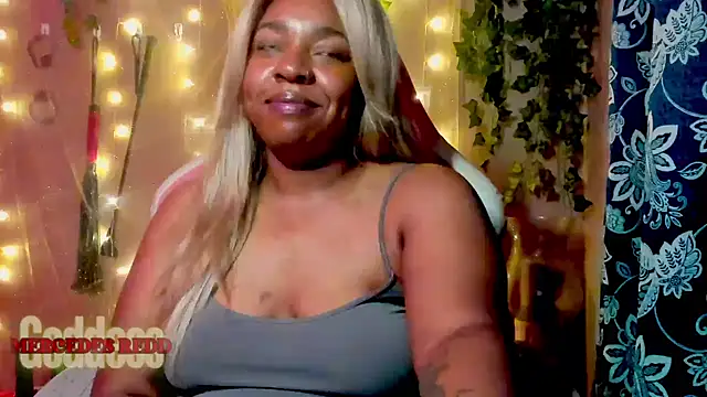 Goddess MercedesRedd online show from June 6, 1:49 pm
