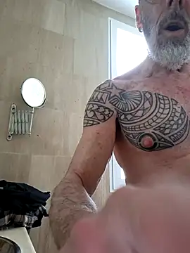 XXX666HEIL online show from April 14, 12:44 pm