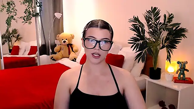 Snapshot of soulless_ chatting on June 3, 2:44 pm soulless online show from June 3, 2:44 pm