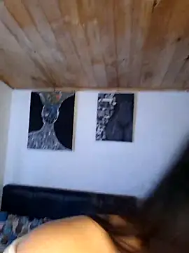 xanthenyx  online show from April 5, 6:16 pm