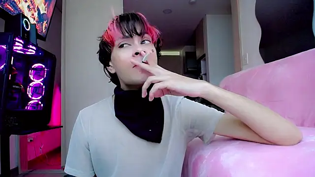 Snapshot of Darksweet_jack chatting on May 28, 3:20 pm Darksweet jack online show from May 28, 3:20 pm