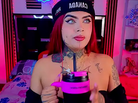 LauriInk1 online show from March 26, 3:01 am