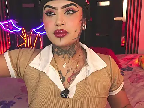 LauriInk1 online show from April 14, 6:14 pm