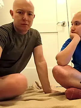 luckilyfound3 online show from March 26, 3:01 am