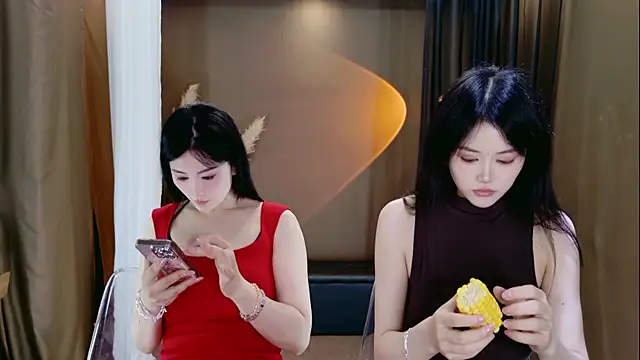 Banana-Milk69 online show from June 5, 1:12 am