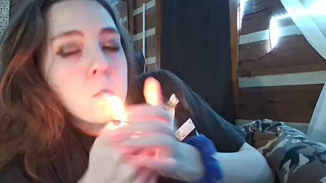 PixieGal01 online show from March 9, 5:55 am