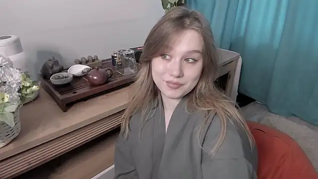 Snapshot of JennyHardy chatting on June 28, 2:01 pm JennyHardy online show from June 28, 2:01 pm