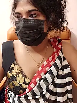 Sunitha28 online show from April 18, 3:27 pm