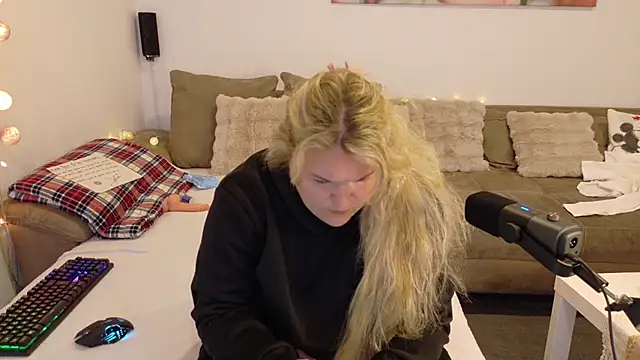 Jolina Juice online show from April 10, 5:45 am