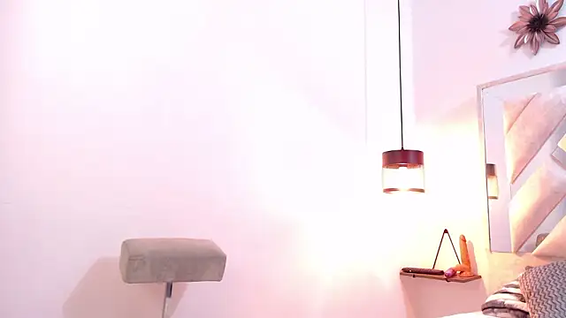 Sussana Wild online show from March 19, 12:20 pm