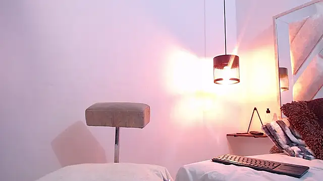 Sussana Wild online show from March 21, 3:04 pm