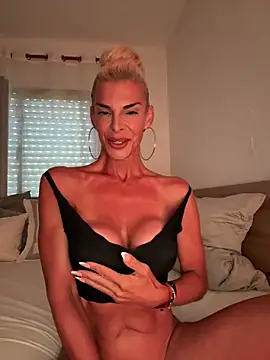 Snapshot of Aria_69 chatting on June 7, 5:06 pm Aria 69 online show from June 7, 5:06 pm