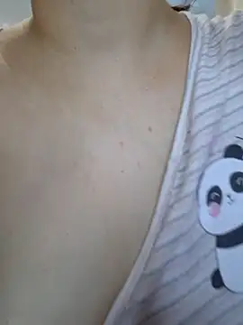 Emi hot1 online show from March 21, 11:04 am