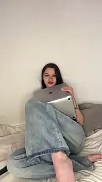 ArielMur online show from April 14, 8:09 am