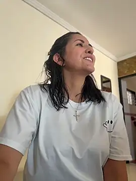Snapshot of SamanthaWalker_ chatting on May 21, 2:13 pm SamanthaWalker online show from May 21, 2:13 pm