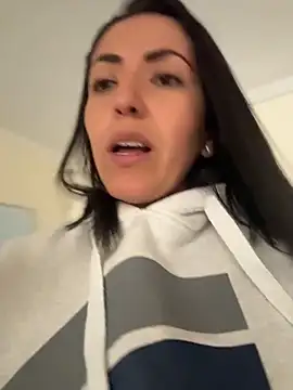 Snapshot of SamanthaWalker_ chatting on June 8, 1:33 pm SamanthaWalker online show from June 8, 1:33 pm