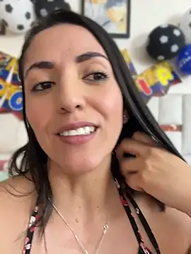 Snapshot of SamanthaWalker_ chatting on July 13, 4:32 pm SamanthaWalker online show from July 13, 4:32 pm