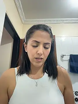 Snapshot of SamanthaWalker_ chatting on July 28, 2:24 pm SamanthaWalker online show from July 28, 2:24 pm