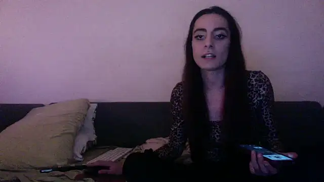 Snapshot of chiara-mario chatting on April 18, 7:07 pm chiara-mario online show from April 18, 7:07 pm