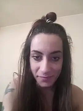 Snapshot of chiara-mario chatting on May 23, 8:51 am chiara-mario online show from May 23, 8:51 am
