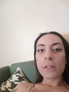 Snapshot of chiara-mario chatting on May 26, 9:27 am chiara-mario online show from May 26, 9:27 am