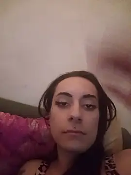 Snapshot of chiara-mario chatting on May 27, 2:08 am chiara-mario online show from May 27, 2:08 am