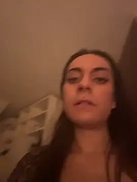 Snapshot of chiara-mario chatting on May 28, 8:39 pm chiara-mario online show from May 28, 8:39 pm