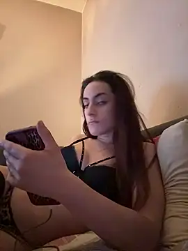 Snapshot of chiara-mario chatting on May 31, 6:20 pm chiara-mario online show from May 31, 6:20 pm