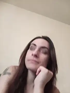 Snapshot of chiara-mario chatting on June 4, 7:47 am chiara-mario online show from June 4, 7:47 am