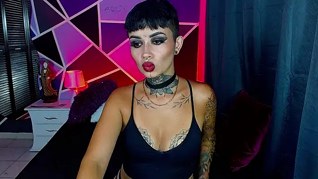 Sol Baker online show from April 18, 3:32 am