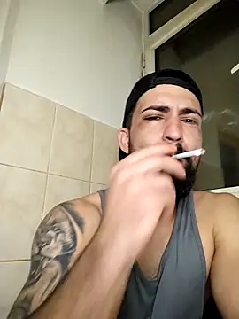 Tommy Porn  online show from April 3, 8:29 pm