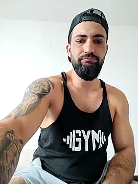 Tommy Porn  online show from April 7, 10:05 am