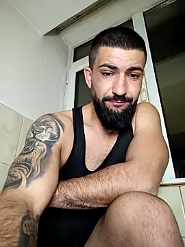 Tommy Porn  online show from April 16, 9:39 pm