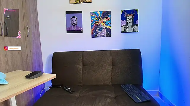 mazi  keen   online show from April 7, 11:04 pm