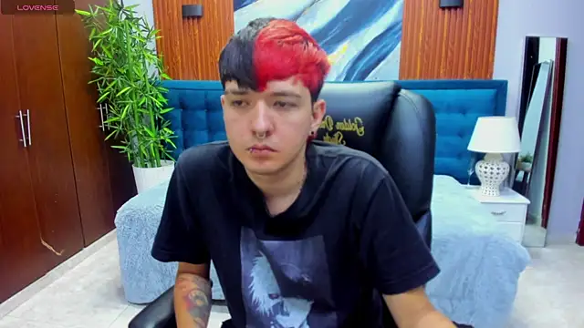 Santiago morgan online show from April 8, 10:32 pm