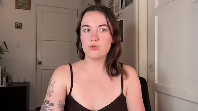 summerxo online show from April 12, 1:54 am