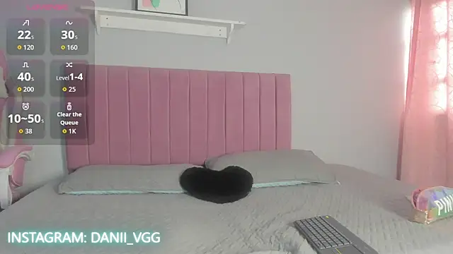 daniii-vgg online show from March 19, 1:37 pm