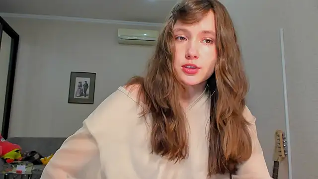 Snapshot of MaryannSofts chatting on April 21, 2:12 pm MaryannSofts online show from April 21, 2:12 pm