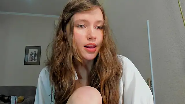 Snapshot of MaryannSofts chatting on May 1, 1:16 pm MaryannSofts online show from May 1, 1:16 pm