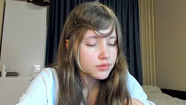 Snapshot of MaryannSofts chatting on July 10, 4:42 pm MaryannSofts online show from July 10, 4:42 pm