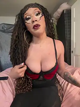 Riasvenenoo online show from April 11, 4:00 pm