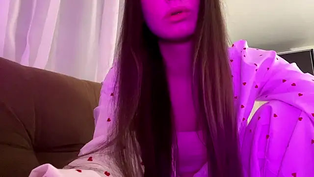 LunaTune online show from April 1, 8:17 pm